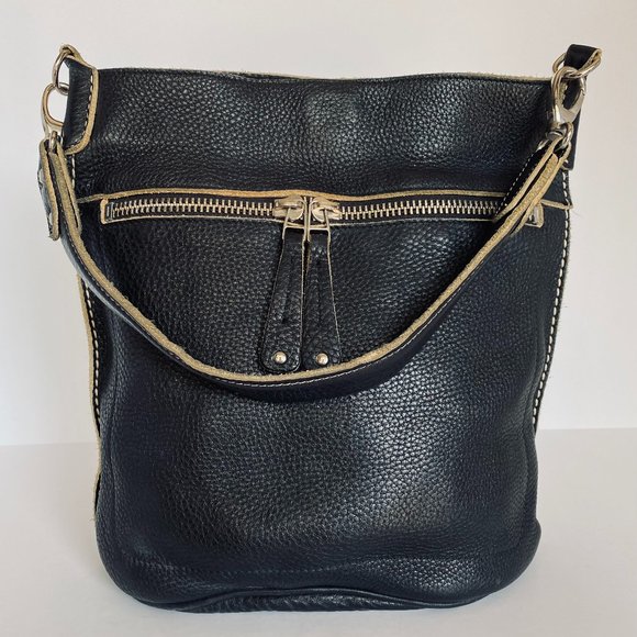 ***SOLD*** Roots Black French Parisian Bucket Bag - - Picture 1 of 7